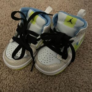 Infant Nike size 4c